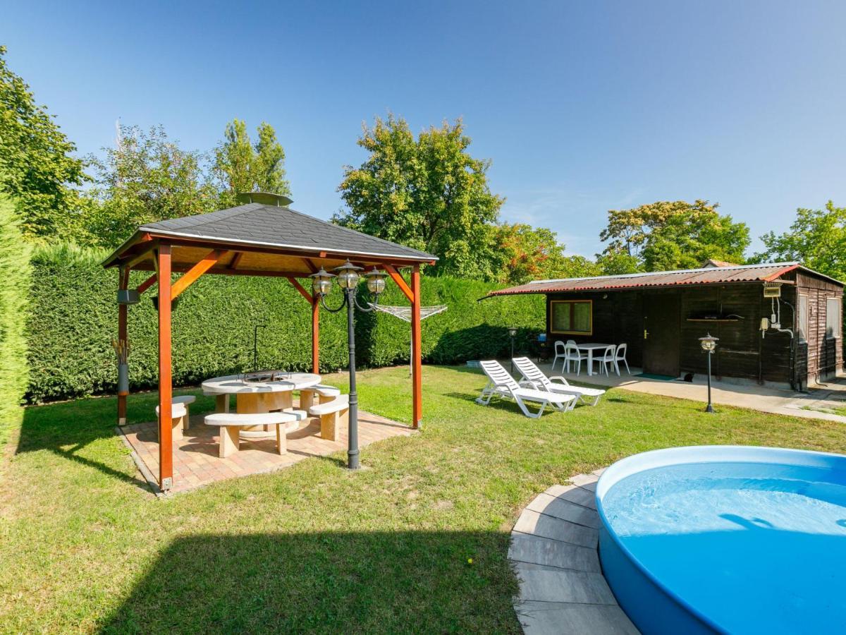 Holiday Home Narcisse By Interhome Balatonszarszo Bagian luar foto
