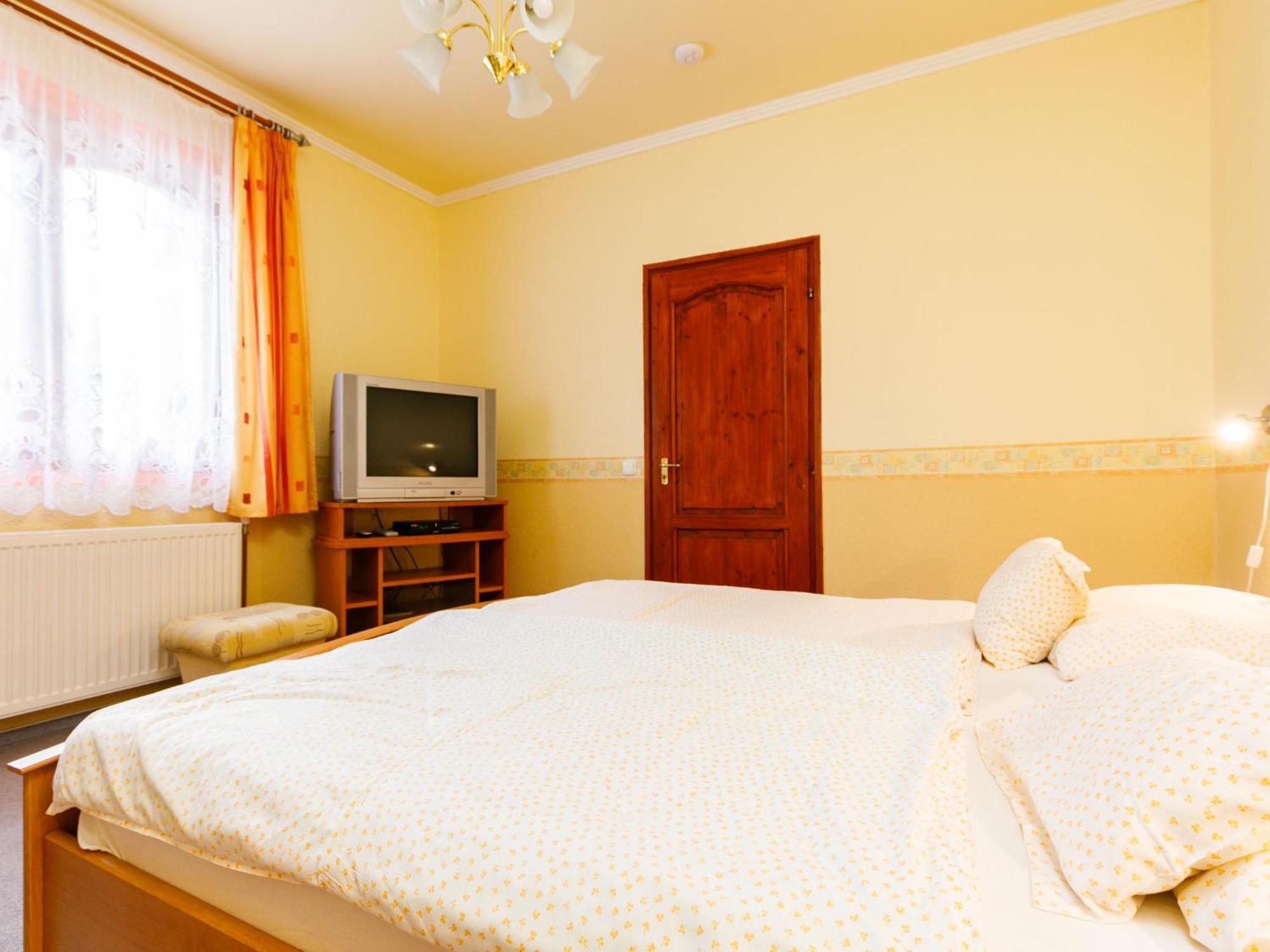 Holiday Home Narcisse By Interhome Balatonszarszo Bagian luar foto